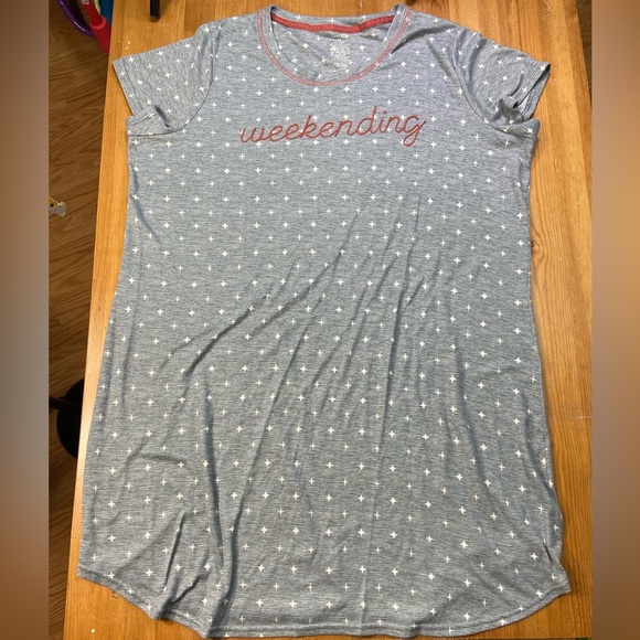 Gray Night Gown "Weekending" - Picture 1 of 6